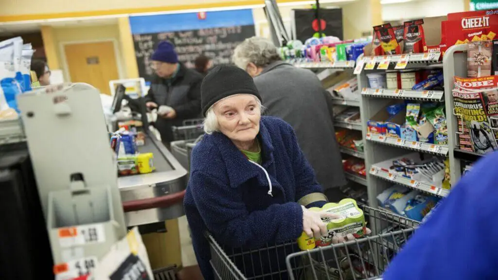 Is Stop And Shop still doing senior hours?