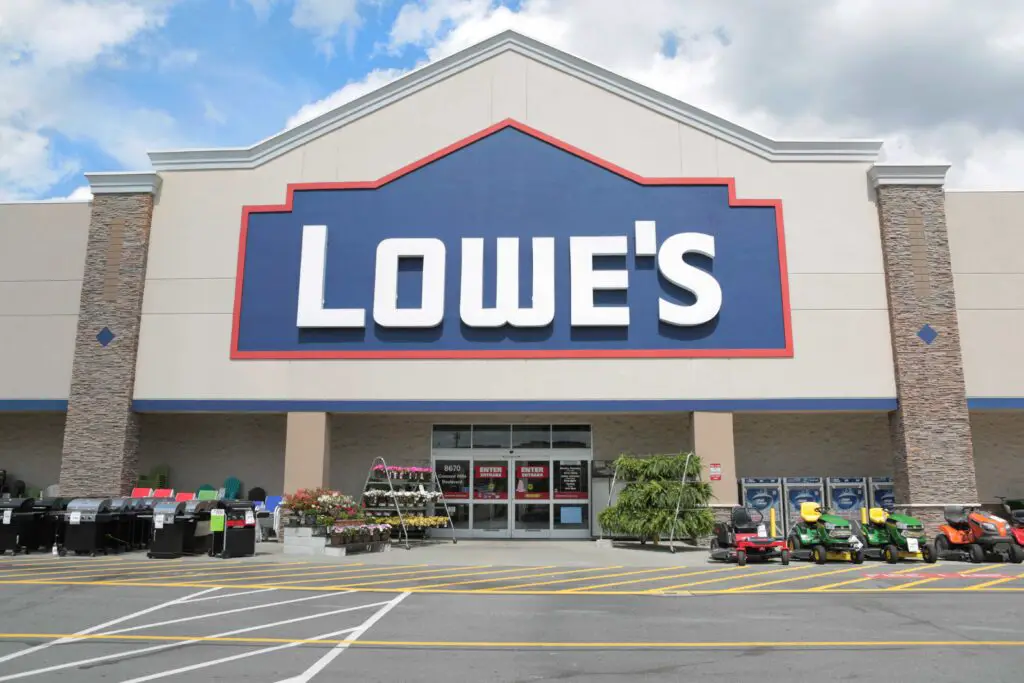 Is Lowe’s Offering Discounts for Senior Citizens