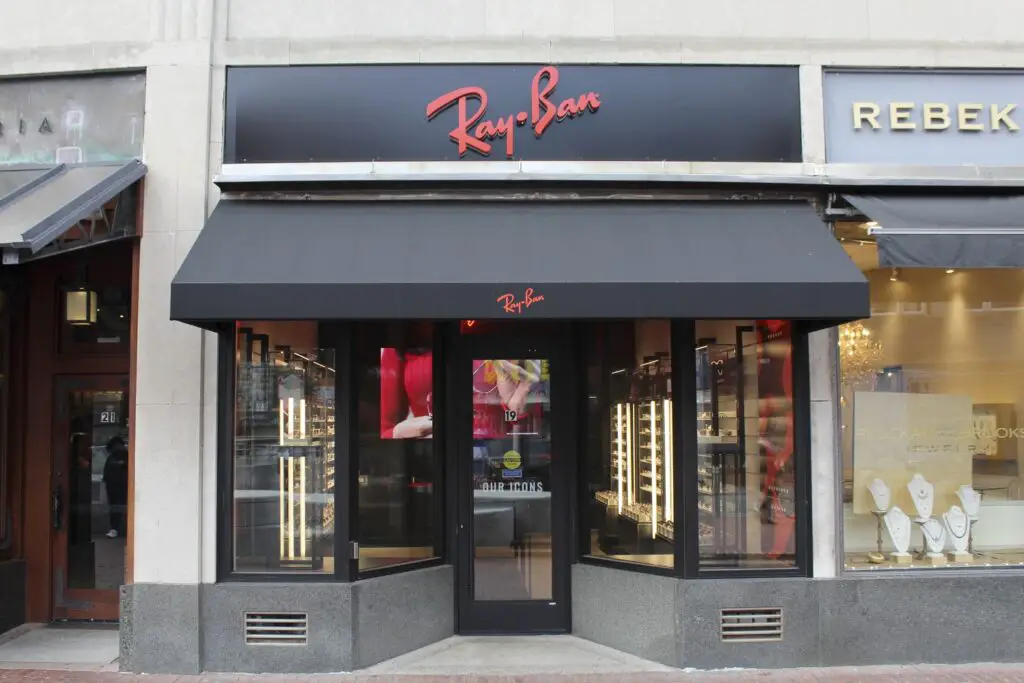 How to Get a Military Discount at Ray-Ban